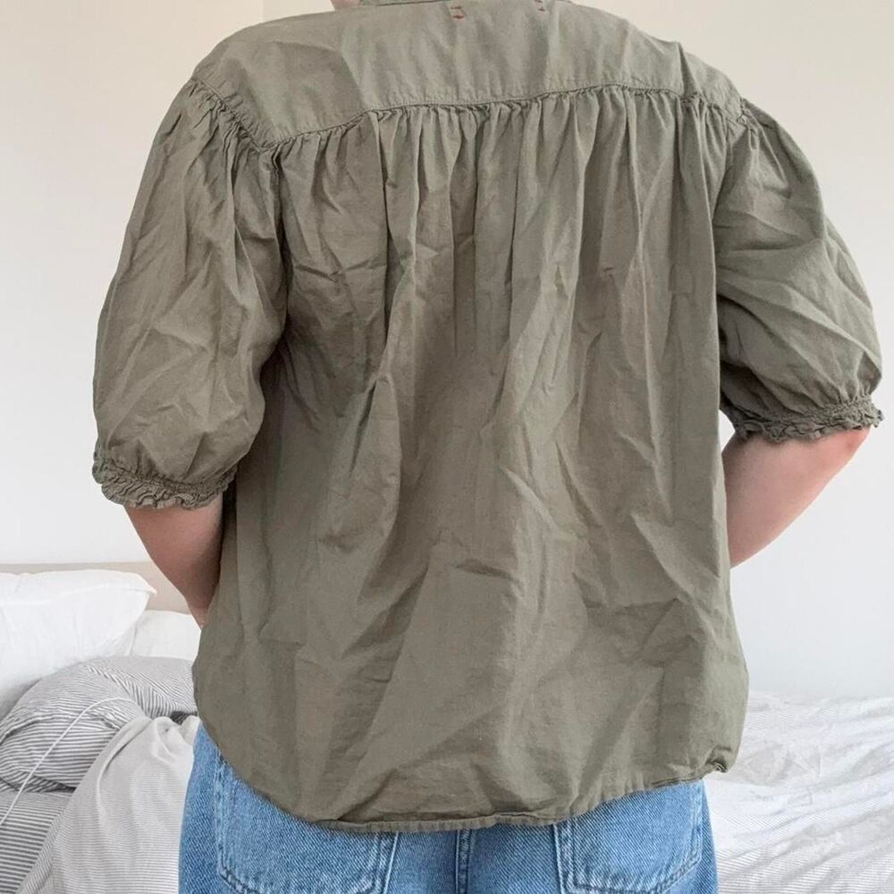 Xirena Women's Green and Khaki Blouse - Picture 3 of 6